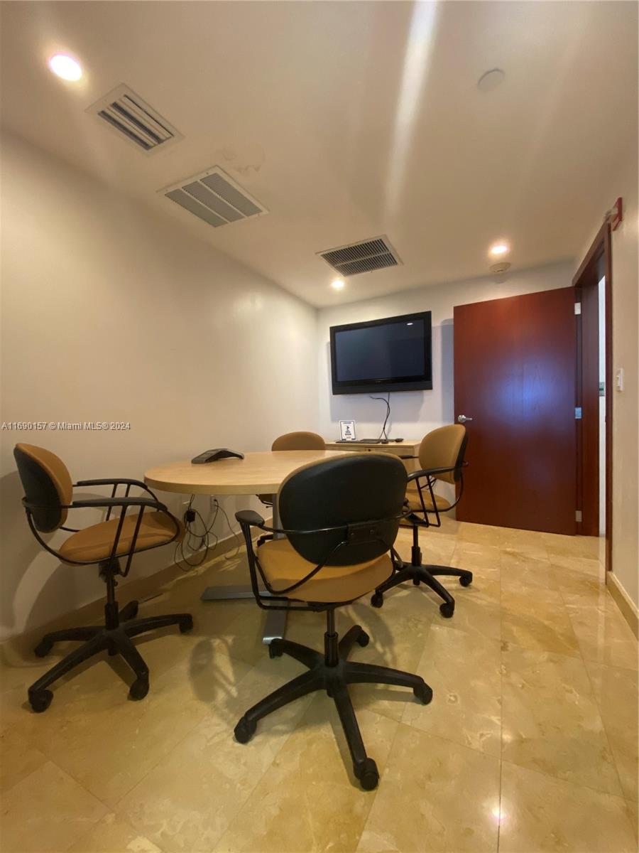 Office for Sale in Miami Beach Florida 33139